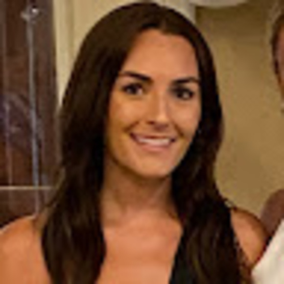 Meet your Posher, Lauren - Picture 1 of 1